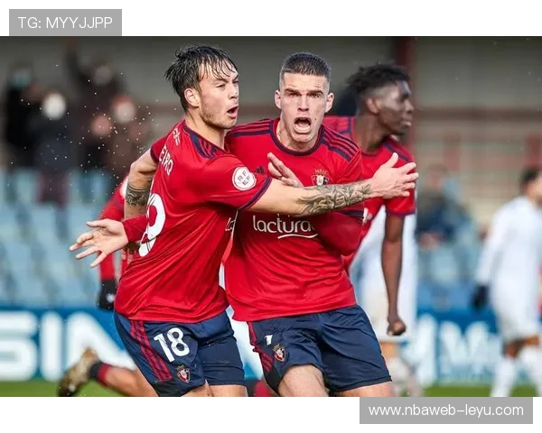 深入解析马德里竞技防守体系：坚固铁壁背后的战术布局