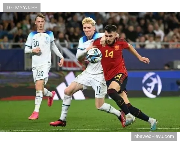 鲁伊斯展现卓越控球能力，助力球队稳步提升整体表现