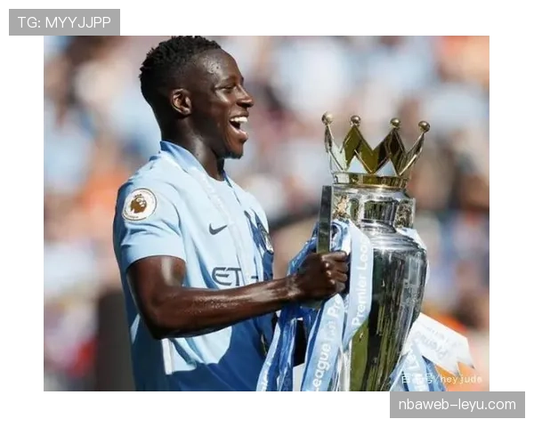 门迪防守实力显著提升，闪耀赛场成后防核心