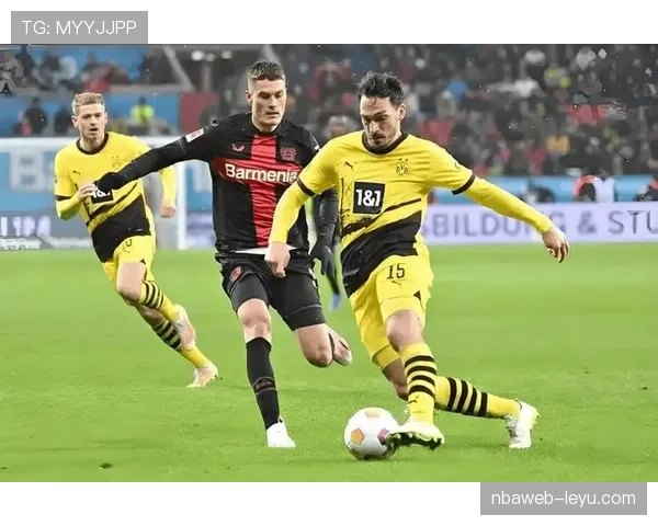 黄黑战舰延续不败金身,德甲赛场表现抢眼 黄黑战舰延续不败金身,德甲赛场表现抢眼