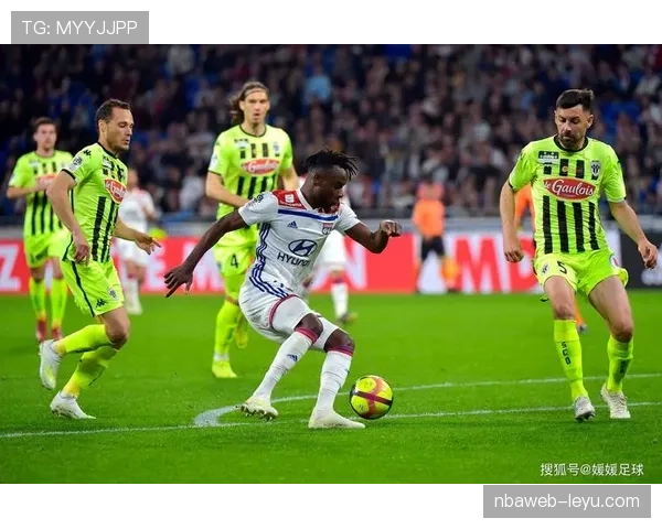 摩纳哥战术革新成效显著,战力飙升引足坛关注 摩纳哥战术革新成效显著,战力飙升引足坛关注