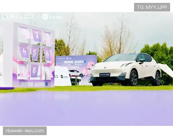 球员社交媒体互动热潮持续升温,引领赛场新趋势 球员社交媒体互动热潮持续升温,引领赛场新趋势